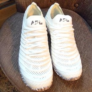 APL SHOES